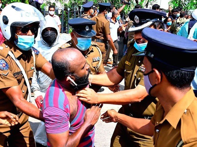 سری لنکا؛ کورونا ایس او پیز کے بہانے مسلمانوں پر فوج کے تشدد پر انکوائری کا حکم