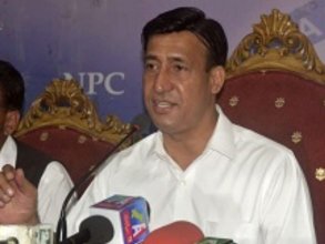 مودی حریت قیادت کو جیلوں میں بند کرکے کانفرنس کا ڈرامہ کررہا ہے، عبدالحمید لون