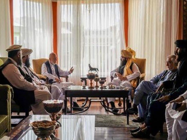 افغان سیاسی مفاہمتی عمل کا آغاز؛ طالبان کی حامد کرزئی اور عبد اللہ عبداللہ سے ملاقات