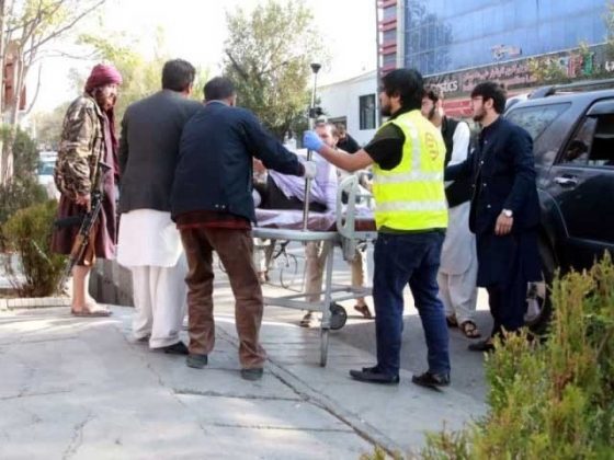 کابل میں اسپتال کے باہر بم دھماکوں سے 20 افراد جاں بحق، درجنوں زخمی