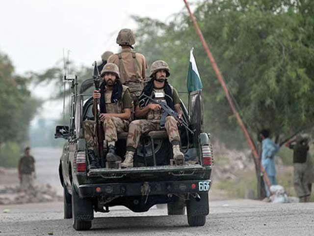 بلوچستان میں فورسز کے کیمپوں پر حملوں میں 13 دہشت گرد ہلاک، 7 فوجی شہید