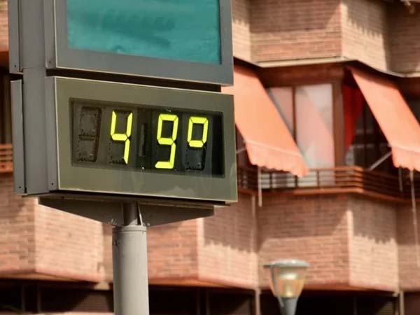 دنیا میں گرمی سے ہونے والی 35 فیصد اموات موسمیاتی تبدیلی کا نتیجہ تھیں، ماہرین